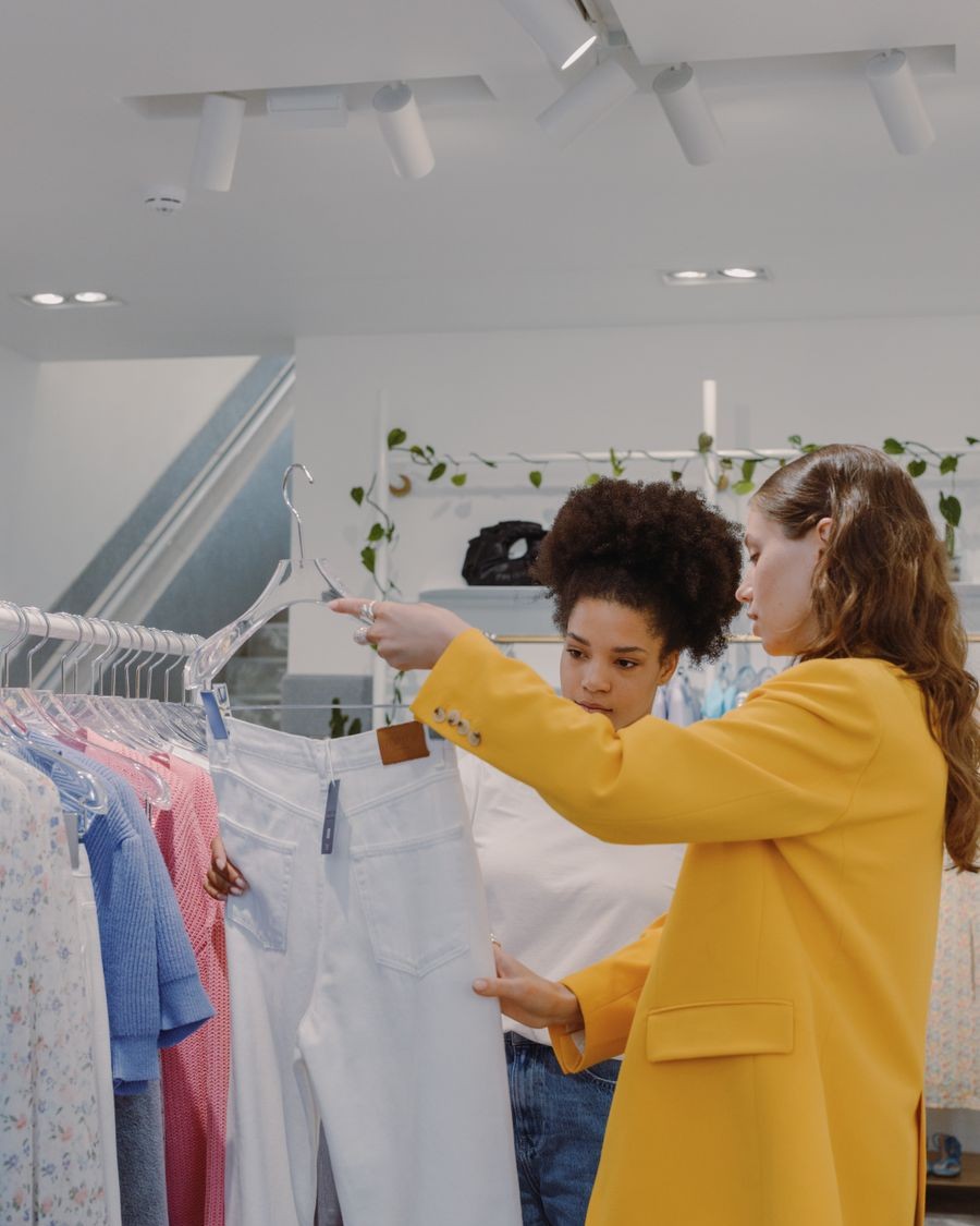 Instagram post of a clothing store made by Posty